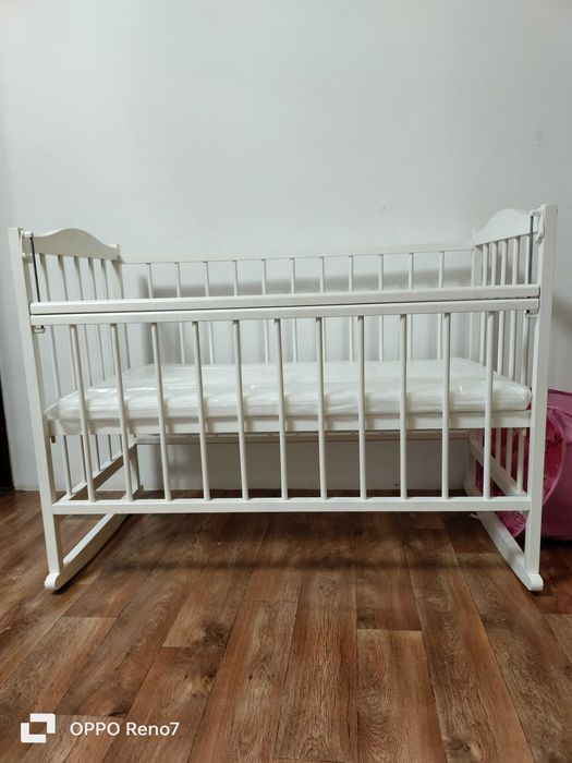 Детьская кровать,манеж.