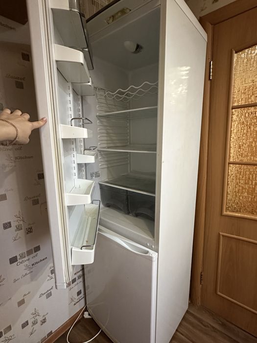 Продам холодильник атлант