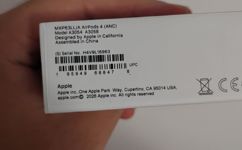 Airpods gen 4 anc și USB-C noi