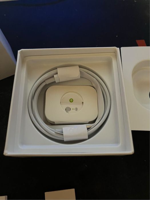 Airpods Pro 2 чисто нови с бележка от Apple