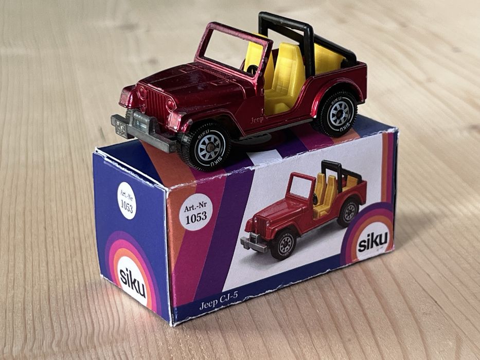Machetă Siku 1053 Jeep CJ-5