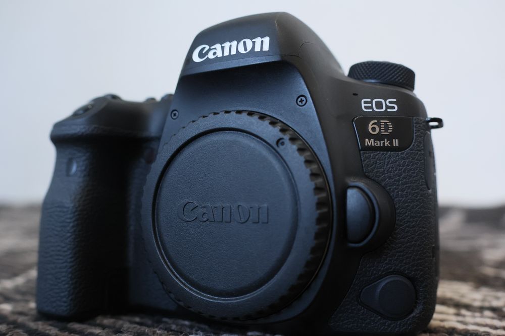 Sotiladi 6 d mark 2 body