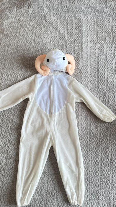 Продам костюмы новогодние