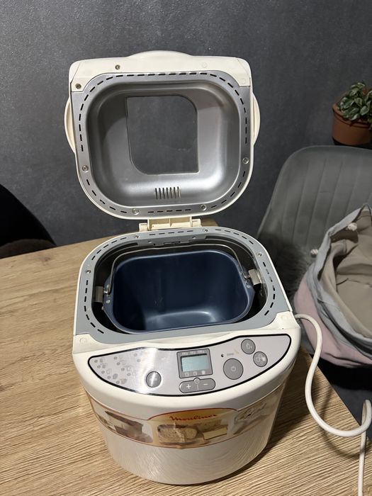 Aparat de facut paine