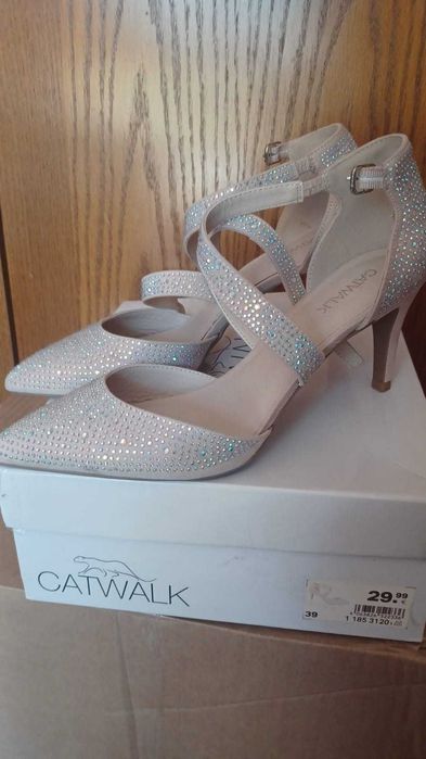 Incaltaminte ocazie noua