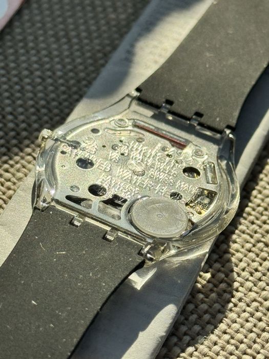 Ceas dama Swatch Skin Black Glamour SFK275D Full box & papers