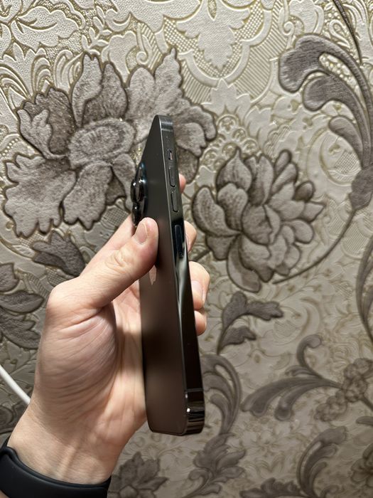 Iphone 13 pro max в отличном состоянии 256gb