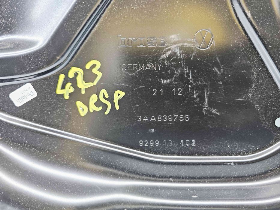 Macara electrica geam dreapta spate Volkswagen Passat B7 (365) Variant