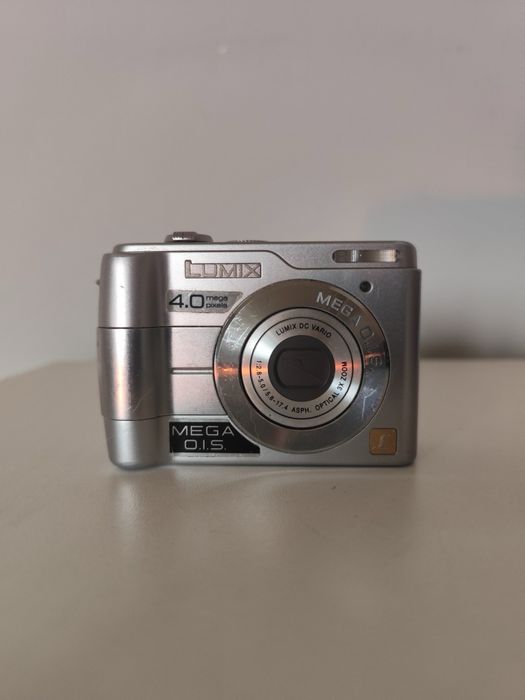 Дигитален фотоапарат Panasonic Lumix DMC-LS1