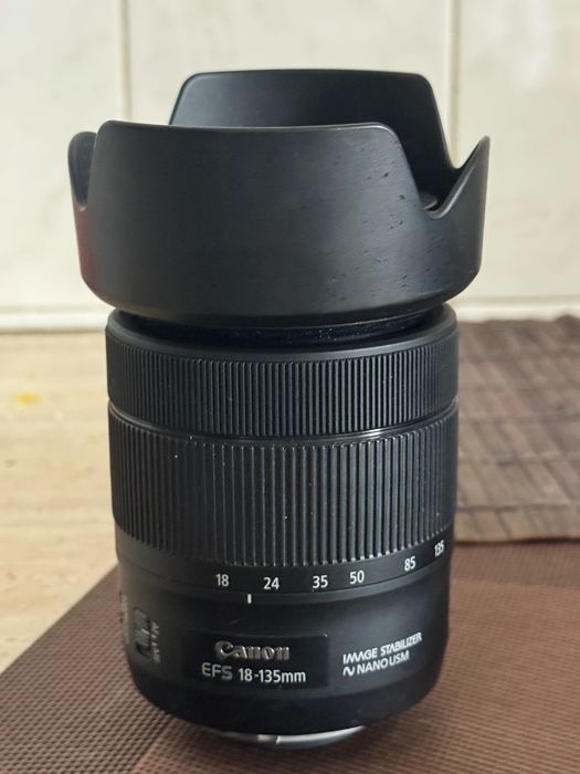 Canon EOS 90D + Canon EF-S 18-135mm IS USM – Excellent Condition