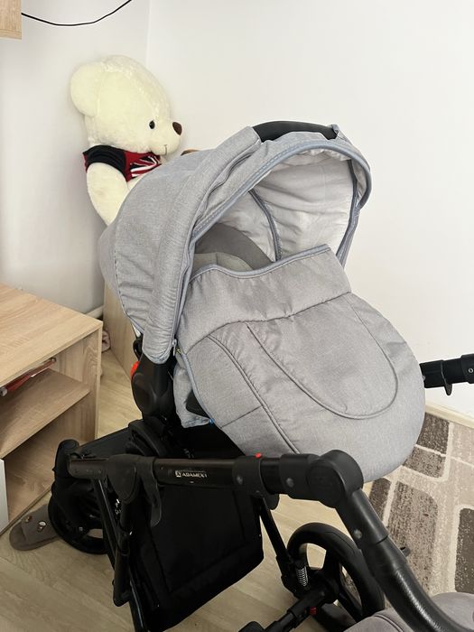 Продам коляску Adamex Chantal 3 в 1