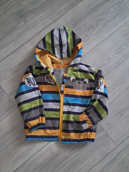 Продам ветровку детскую