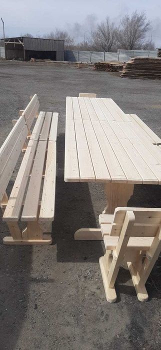 мебель из дерева для бани и сада
