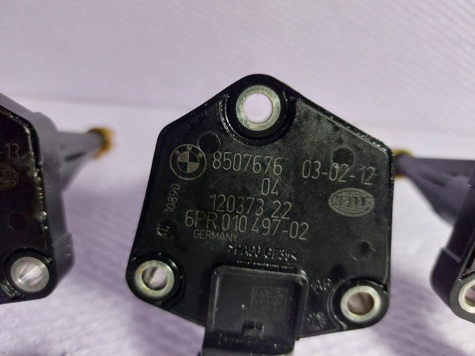 Senzor nivel baie de ulei BMW E81 E87 E90 E91 F10 F11 F20 F21 F30 F31