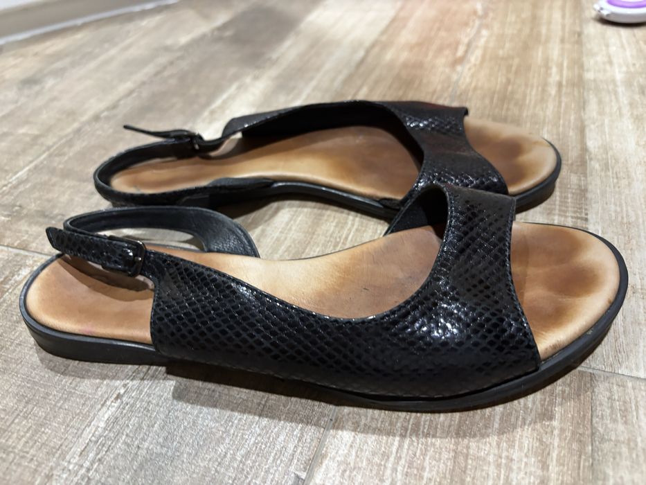 Дамски сандали естествена кожа