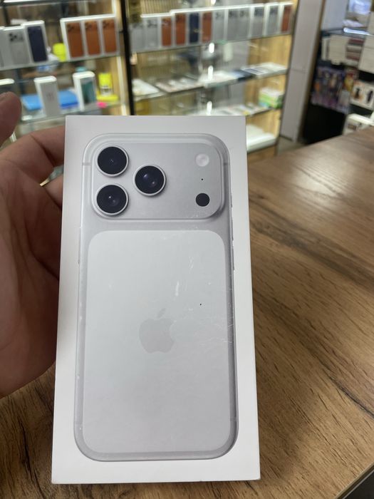 Iphone 17 pro E sim 256 gb