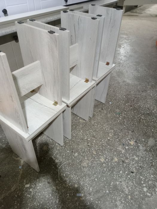 Продам  табуретки