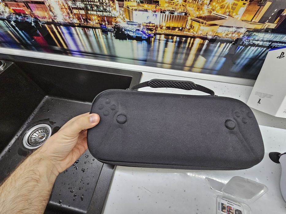 PlayStation Portal Нов + Case + Протектори + слушалки + Гъбички