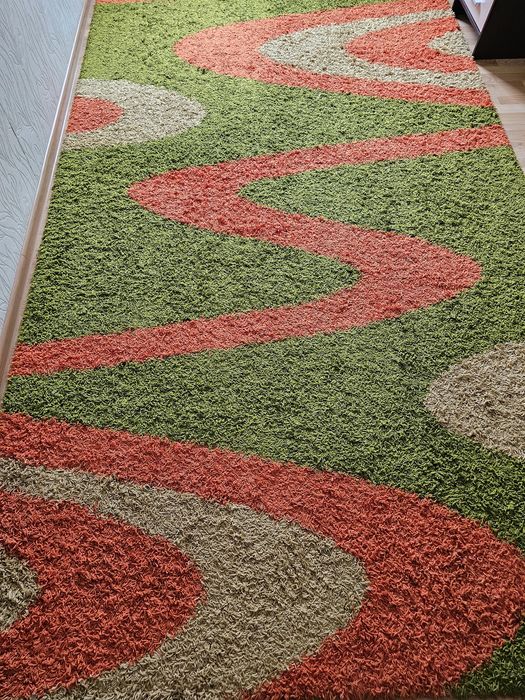 Ковер травка в хорошем состояние