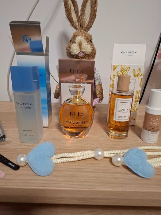 Geacă sport ,ce se vede in poza noi