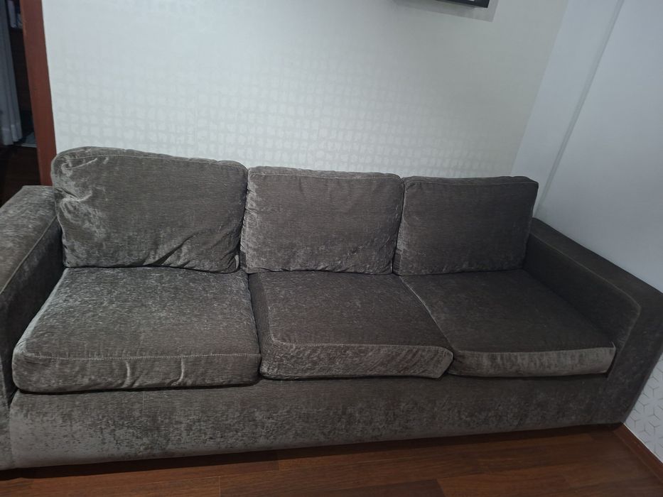 Canapea comfortabilă