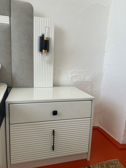 Кровать 180/200 и 2 тумбы