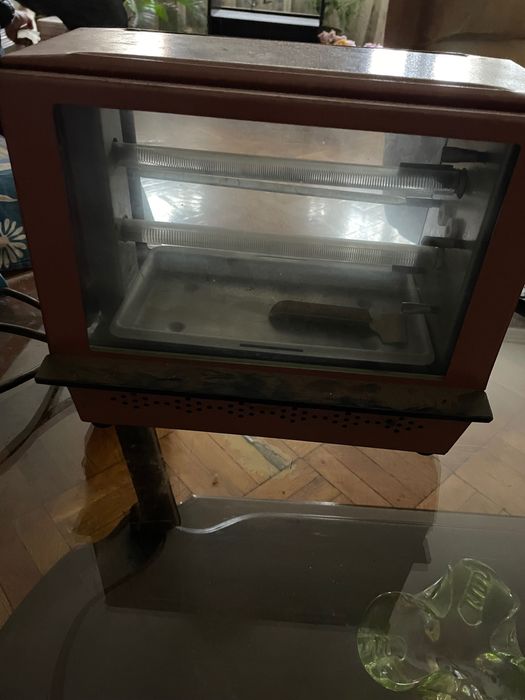 Уред за печене на шишчета