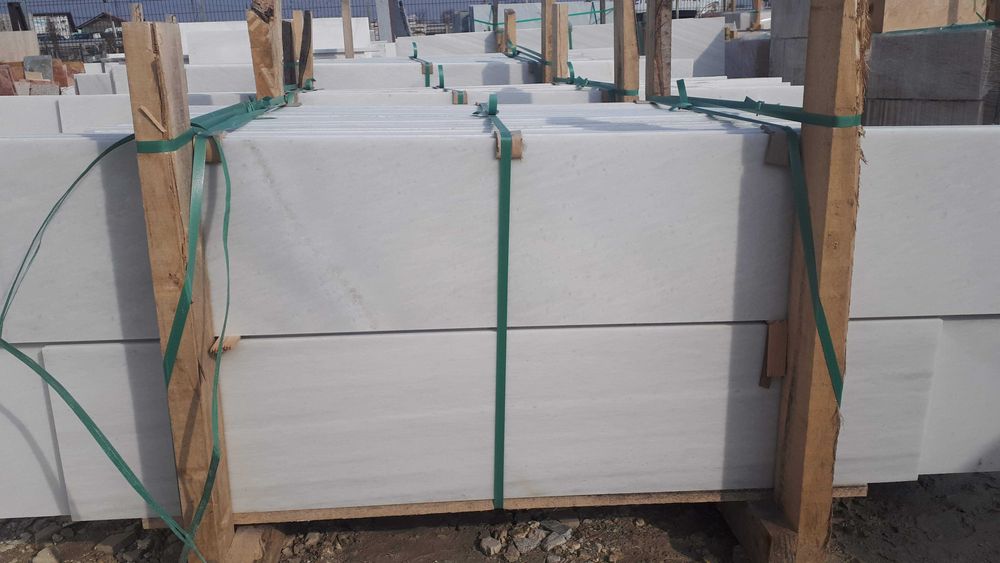 Бял Мрамор -Подпрозоречни Первази до 20 см-25 лв. линеен метър с фаска