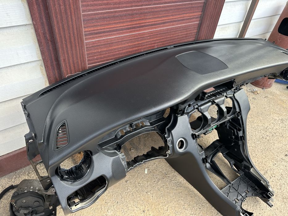 Табло със десен airbag за Мерцедес W205 C220 след 2015г.!