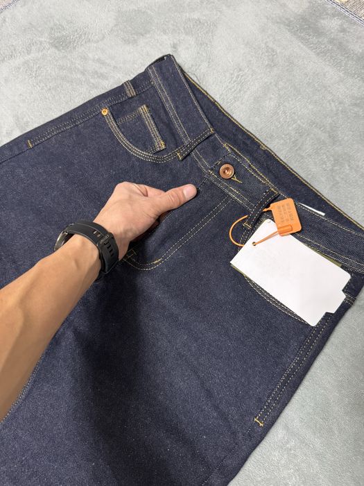 Джинсы цена :12400тг