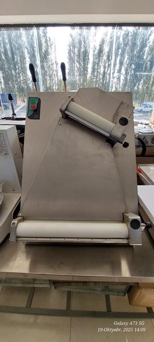 Lag'mon aparat Professional Uskuna raskatka piramo Arginali