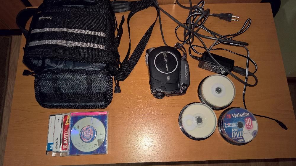 Camera video digitala Sony DVR DVD106E