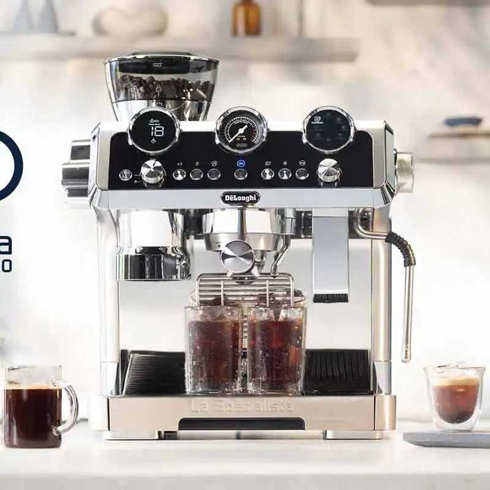 Рожковая кофеварка DeLonghi EC9865.M La Specialista Maestro