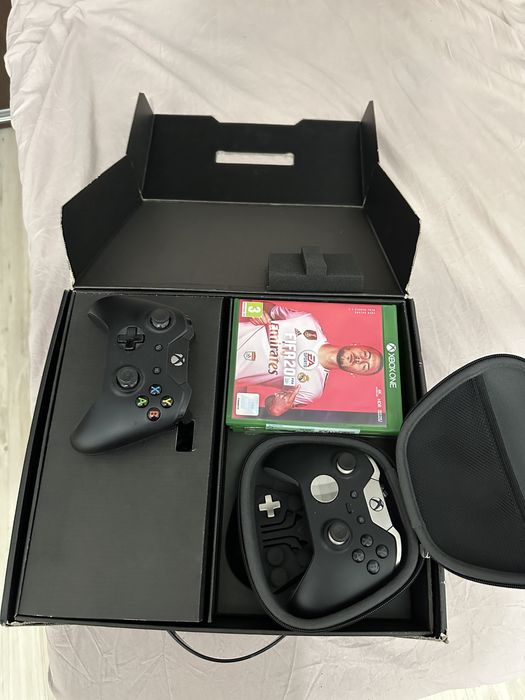 Consola Microsoft Xbox One 1TB SSHD Elite Bundle