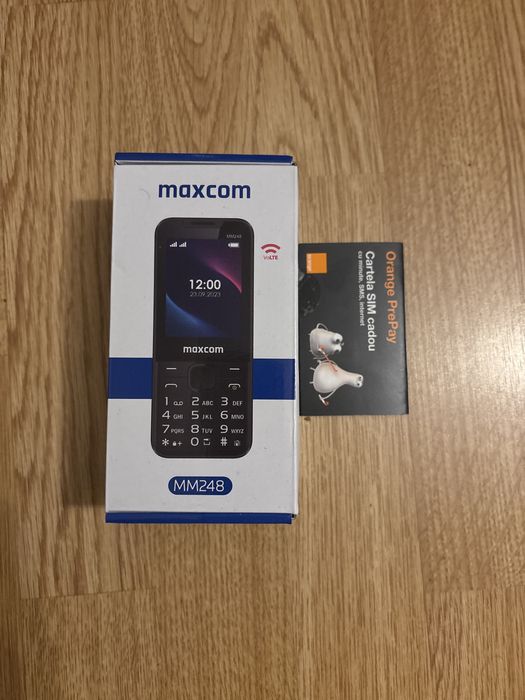 Vand telefon cu butoane