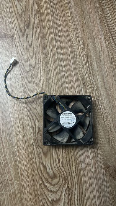 Вентилятор для корпуса Foxconn 92mm (PVA092G12S)