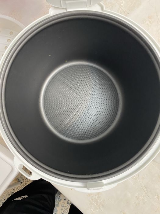 Мультиварка почти новое