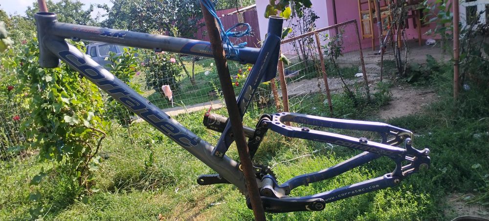 Vând cadru carrotec full suspension