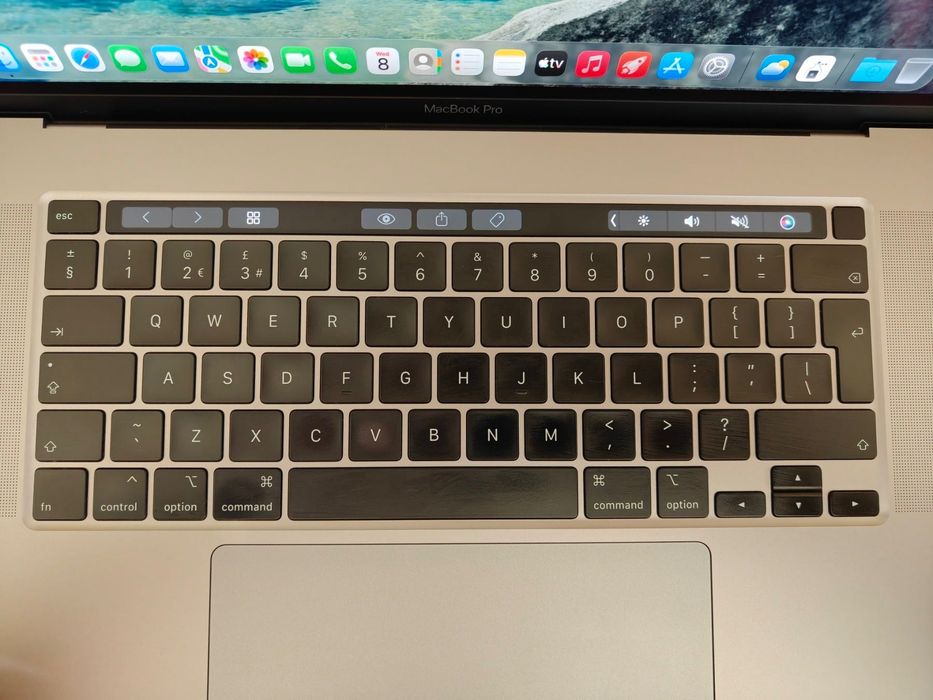 Apple MacBook Pro 32GB RAM 512GB SSD AMD Radeon Pro 530M