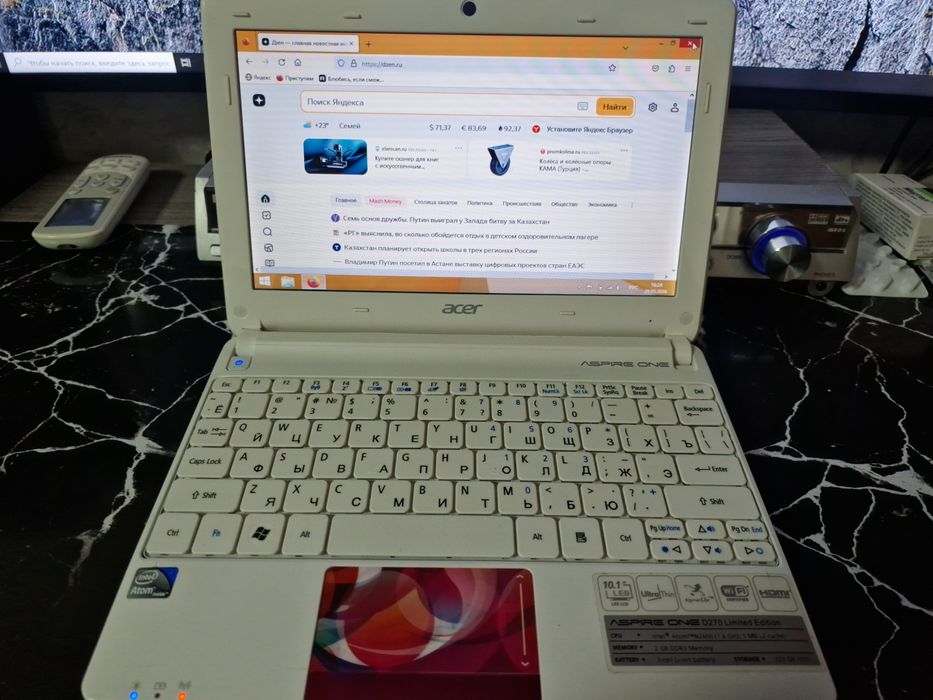 Нетбук ACER Aspire One D270