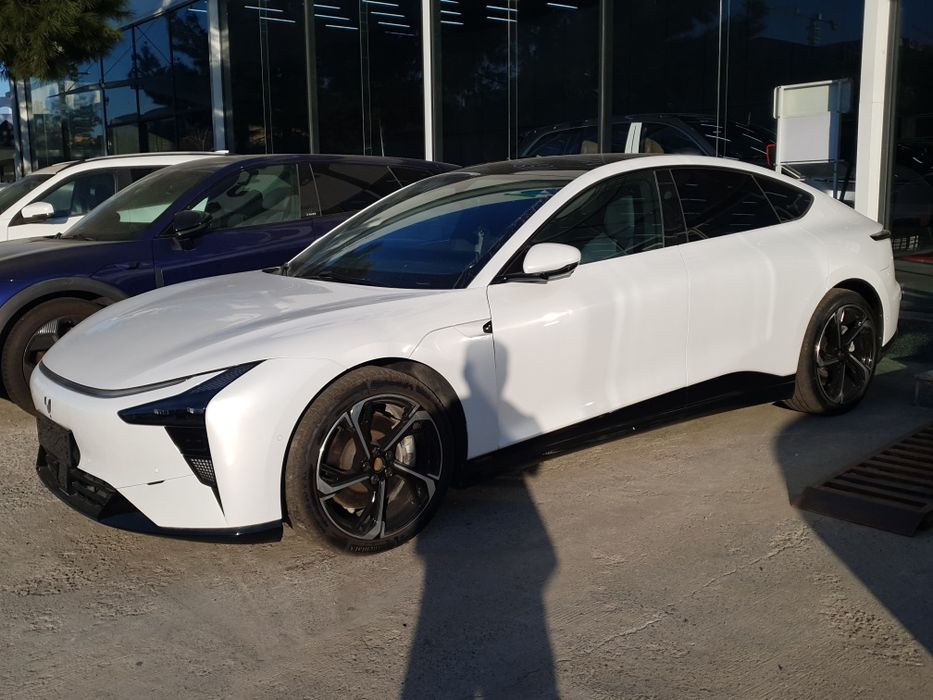 Geely Jiyue Robo 07p. Elektro-Mobil