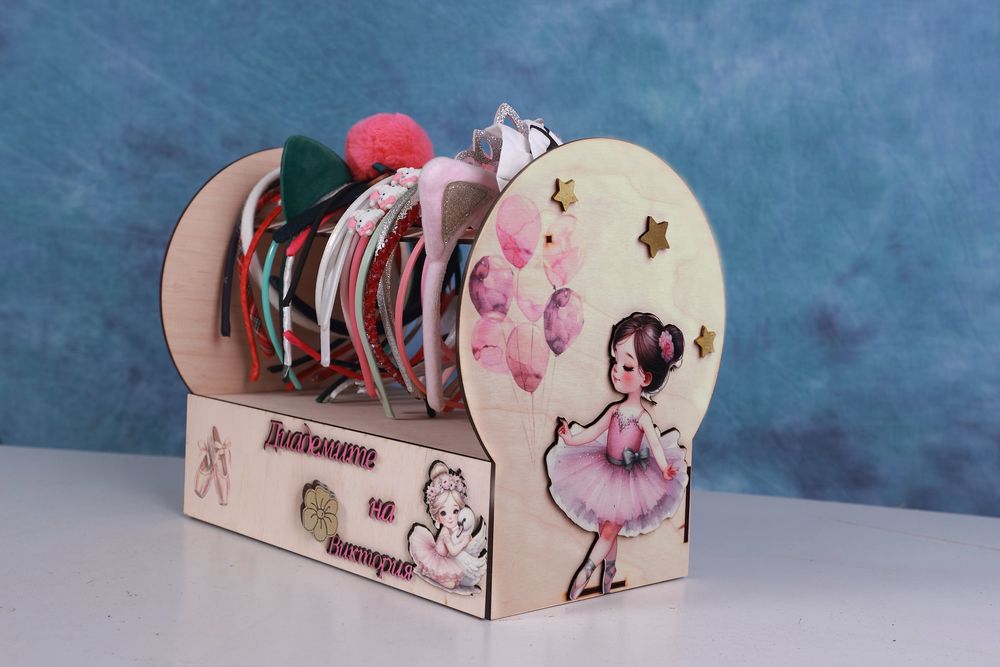 Нов дизайн ! Красива поставка за диадеми