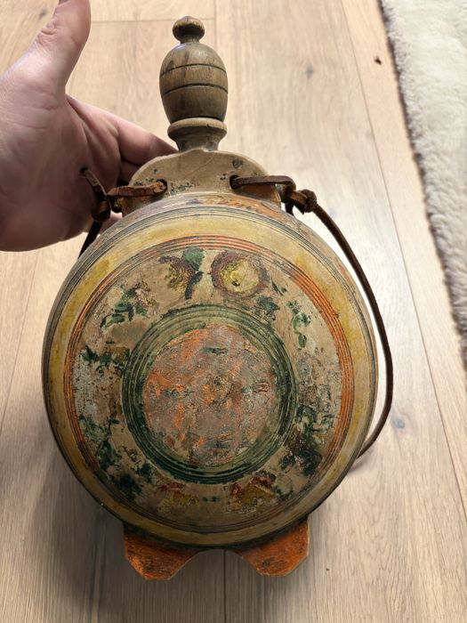 Vand ploscă rustică foarte veche.