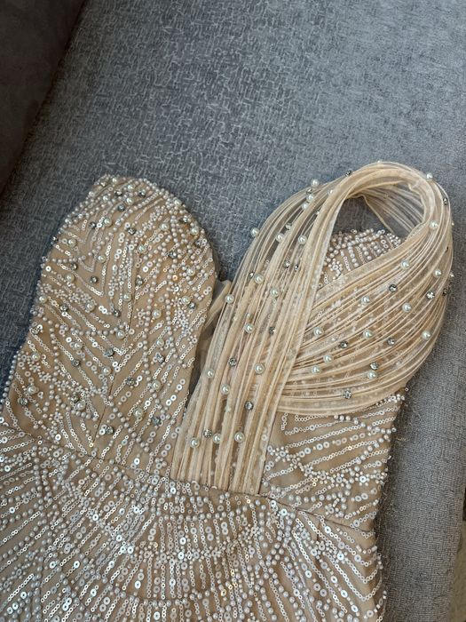 Официална рокля с камъни и перли