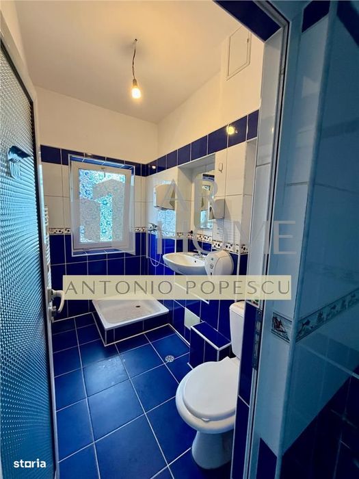 Spatiu comercial  stradal S+P+1+M, ultracentral, Ploiesti.