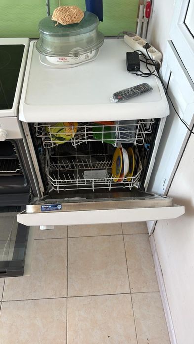 Продам посудомойку Beko