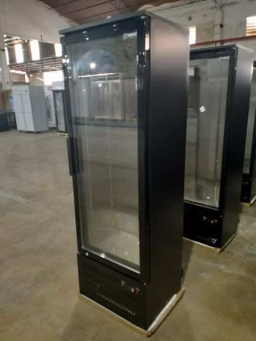 Vitrina frigorifica verticala noua cu o usa 187cm inaltime