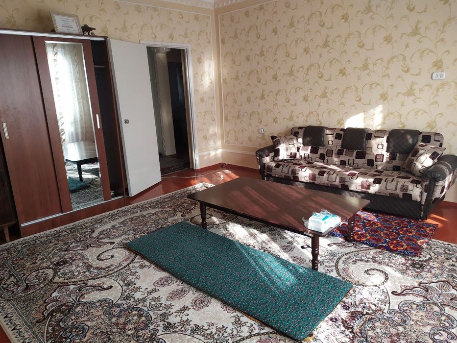 Uy sotiladi markazda