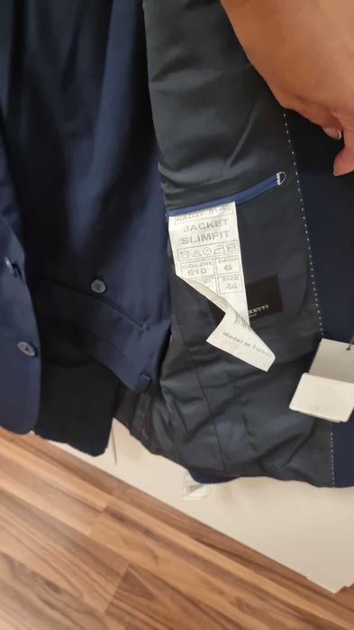 Продам школьную форму на мальчика