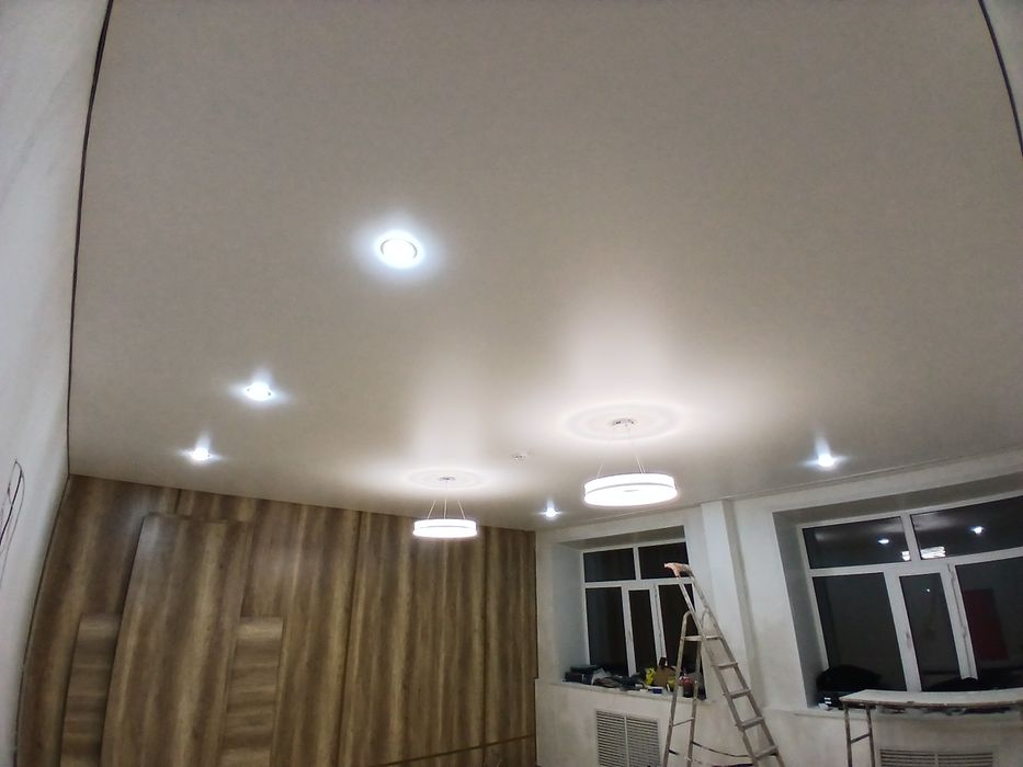 Натяжные потолки